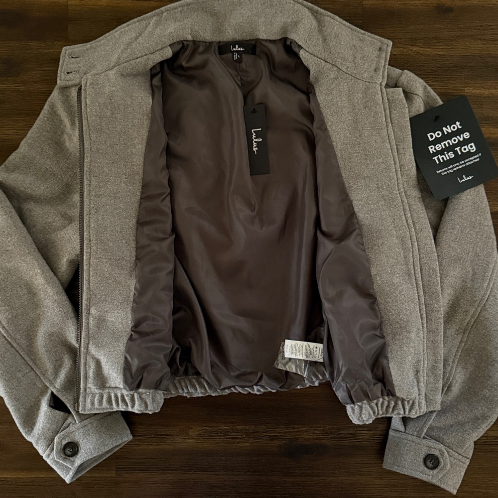 Lulu’s Jinora Light Grey Zip-Front Bomber Jacket Large NWT - Picture 5 of 13